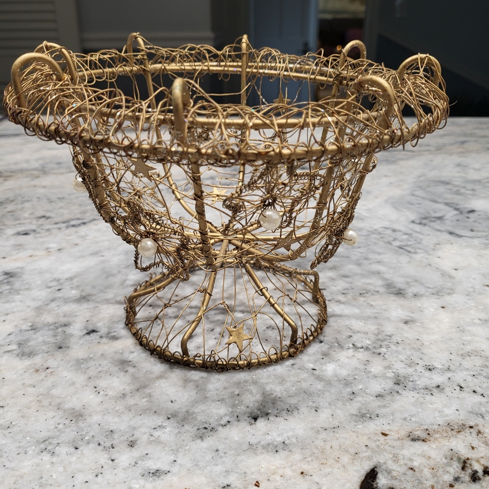 Versatile Pearl Accented Elegant Gold Wire Basket